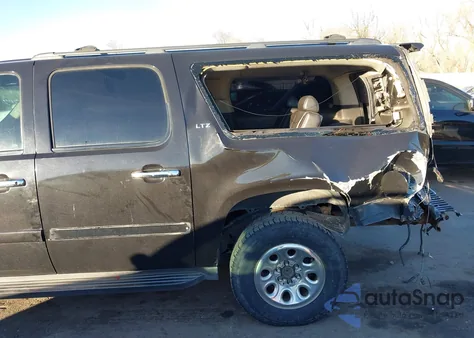 2008 Chevrolet Suburban 1500 Lt из США, поврежденный, VIN 1GNFK16398R211000